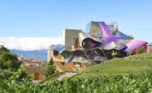 CIUDAD DEL VINO RISCAL